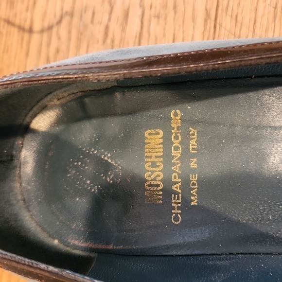 Moschino Cheap and Chic Blue Suede Kitten Heel w/ Floral Detail Size 7.5 - Picture 2 of 10